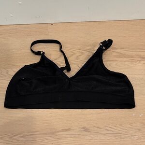 Black Patagonia moisture wicking sports bra bralette size small